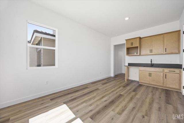 13219 N Wintersweet Drive, Bakersfield, CA 93314