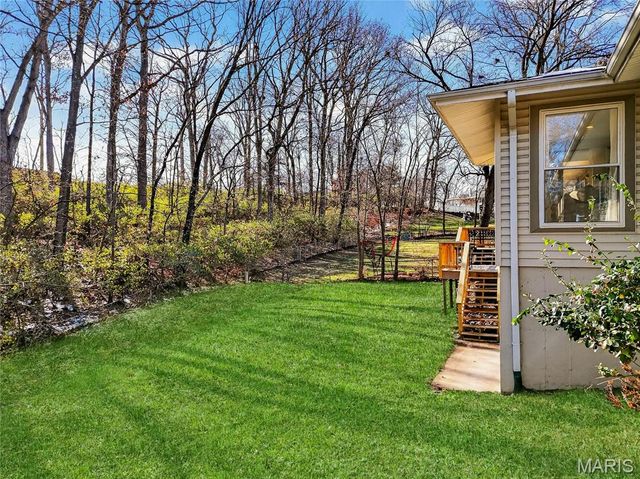 836 Wheelwright Drive, Manchester, MO 63021