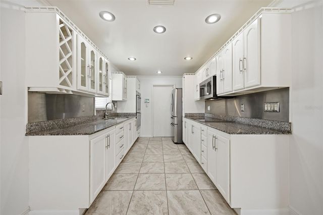 5113 PENNSBURY DRIVE, Tampa, FL 33624