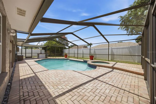 5113 PENNSBURY DRIVE, Tampa, FL 33624