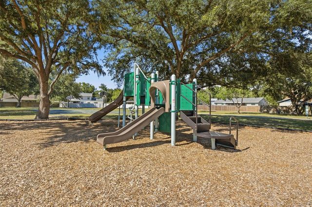 5113 PENNSBURY DRIVE, Tampa, FL 33624