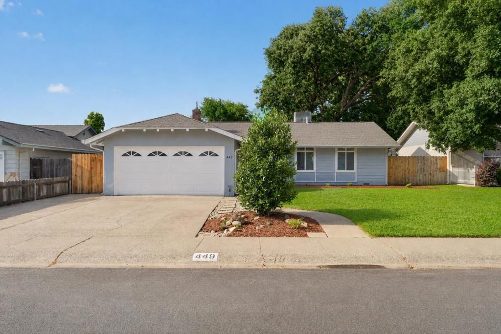 Image 2 of property listing at 449 Cottonwood Street, Vacaville, CA 95688
