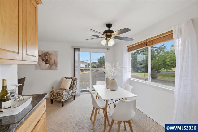 3630 Circle Dr SE, Albany, OR 97322