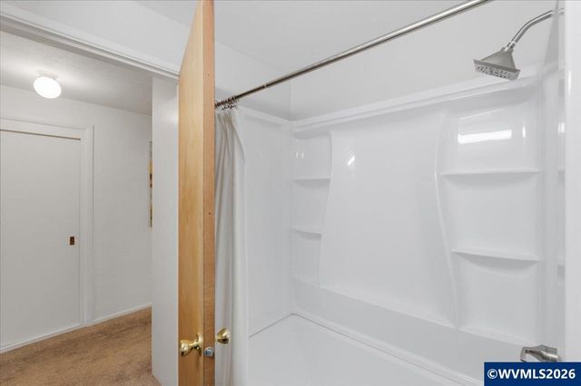 3630 Circle Dr SE, Albany, OR 97322