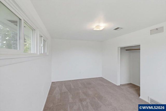3630 Circle Dr SE, Albany, OR 97322