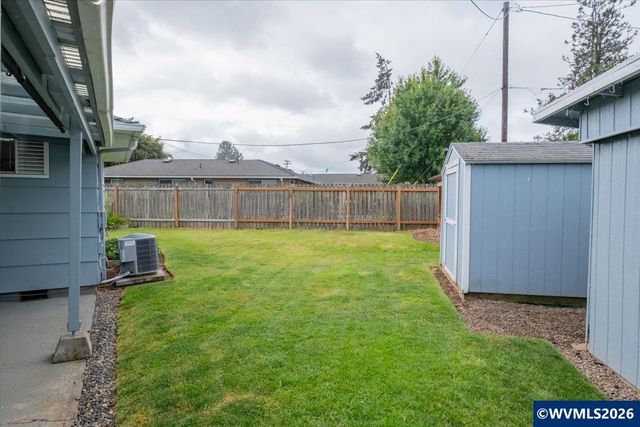 3630 Circle Dr SE, Albany, OR 97322