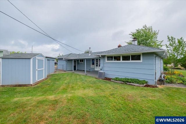 3630 Circle Dr SE, Albany, OR 97322