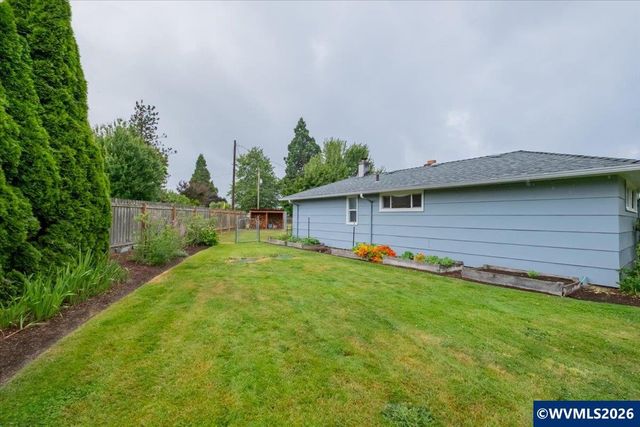 3630 Circle Dr SE, Albany, OR 97322