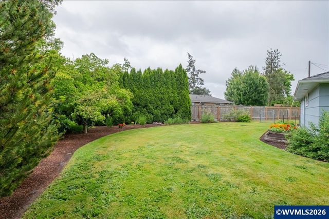 3630 Circle Dr SE, Albany, OR 97322