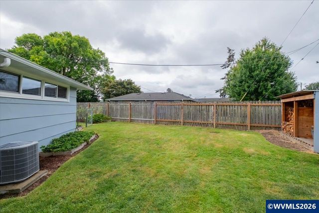 3630 Circle Dr SE, Albany, OR 97322