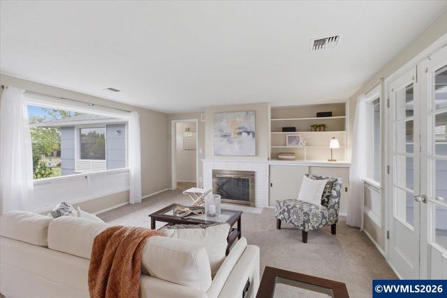 3630 Circle Dr SE, Albany, OR 97322