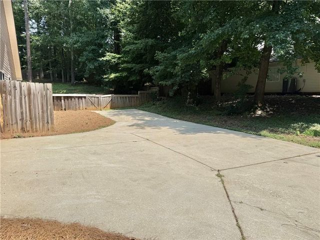 1925 E Bay Street, Hoschton, GA 30548