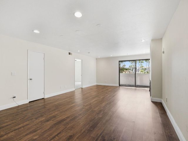 1940 Highland Oaks Drive 28, Arcadia, CA 91006