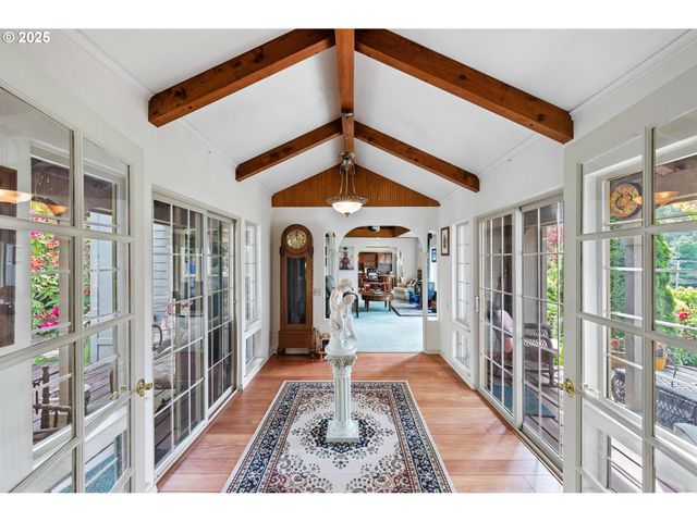 93652 E BLUE BIRD Ln, North Bend, OR 97459