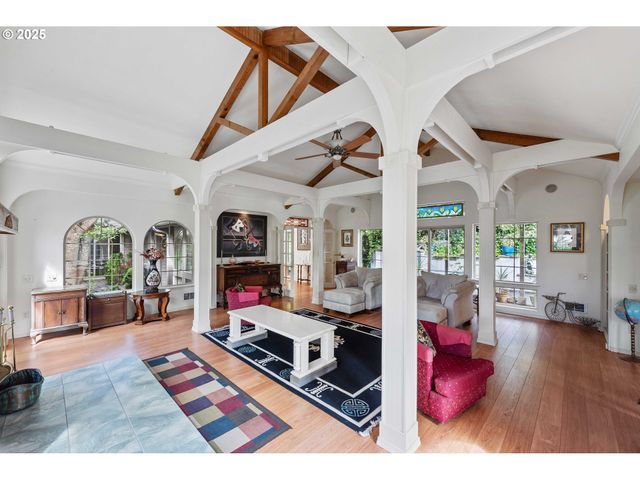 93652 E BLUE BIRD Ln, North Bend, OR 97459