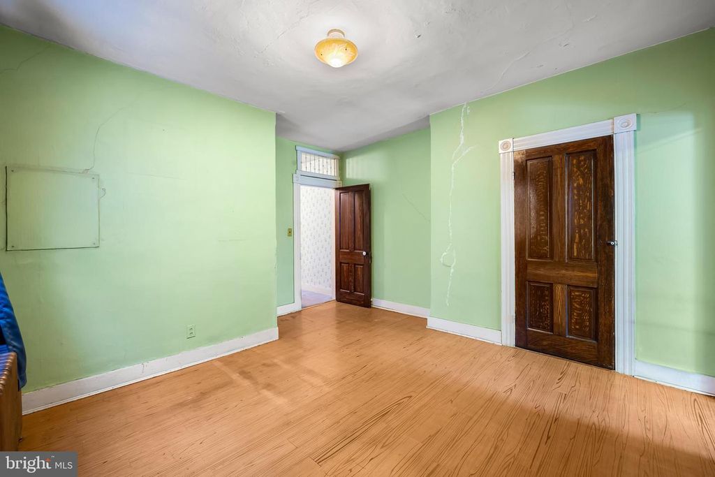 Image 18 of property listing at 1016 W 38TH ST, Baltimore, MD 21211