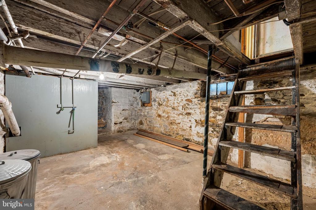 Image 28 of property listing at 1016 W 38TH ST, Baltimore, MD 21211