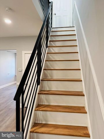 2559 S SHIELDS ST, Philadelphia, PA 19142