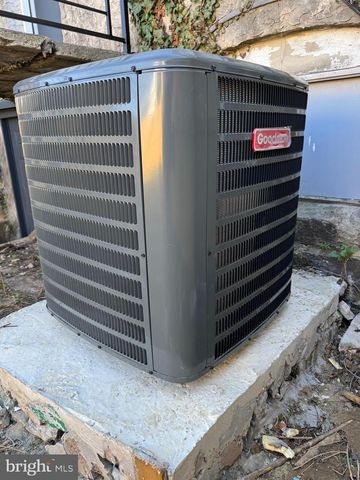 2559 S SHIELDS ST, Philadelphia, PA 19142