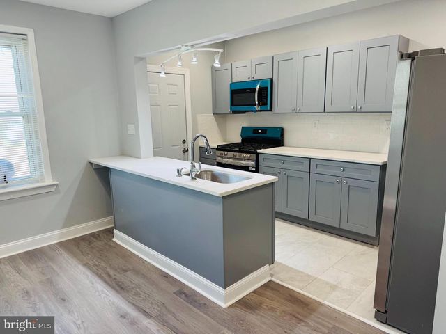 2559 S SHIELDS ST, Philadelphia, PA 19142