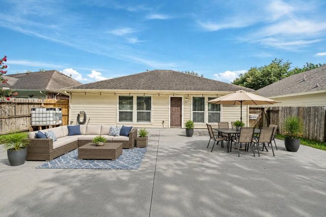 4007 Strawberry Court, Dickinson, TX 77539