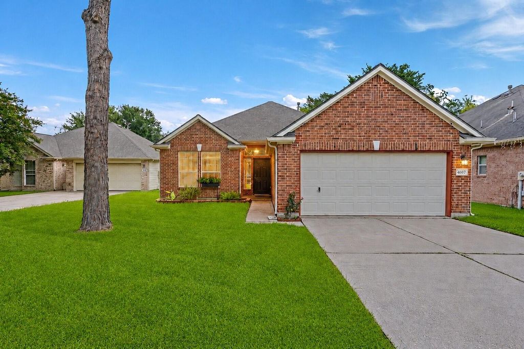 4007 Strawberry Court, Dickinson, TX 77539