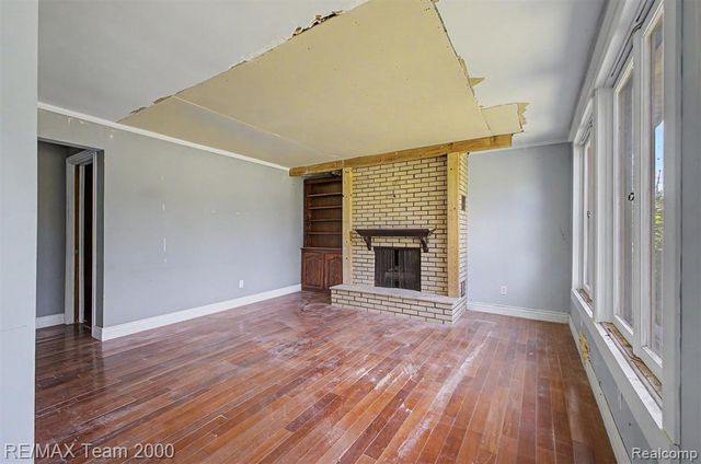 2145 Oakville Waltz Road, Update, MI 48164