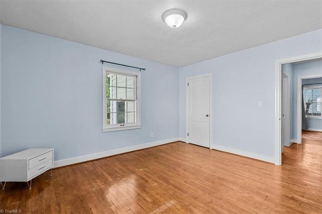 1106 GRAYLAND Street, Greensboro, NC 27408