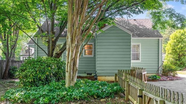 1106 GRAYLAND Street, Greensboro, NC 27408