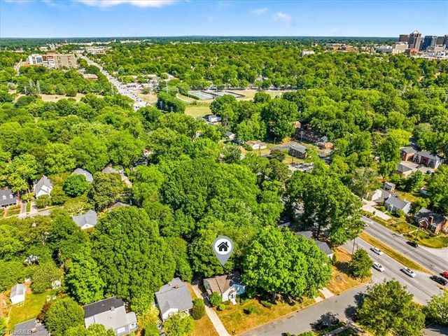 1106 GRAYLAND Street, Greensboro, NC 27408