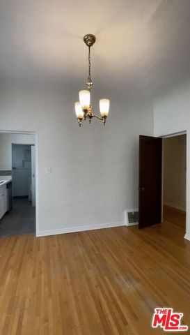 726 S Dunsmuir Avenue, Los Angeles, CA 90036