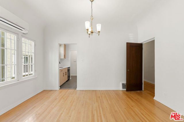 726 S Dunsmuir Avenue, Los Angeles, CA 90036