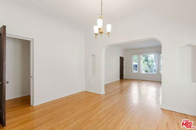 726 S Dunsmuir Avenue, Los Angeles, CA 90036