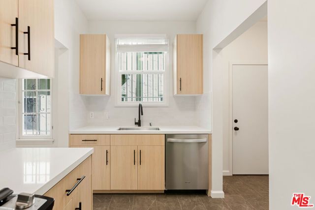 726 S Dunsmuir Avenue, Los Angeles, CA 90036