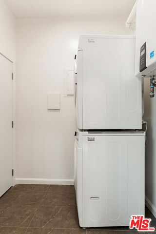 726 S Dunsmuir Avenue, Los Angeles, CA 90036