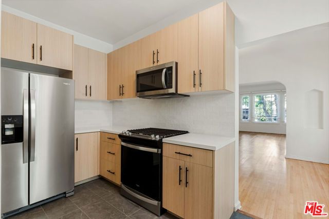 726 S Dunsmuir Avenue, Los Angeles, CA 90036