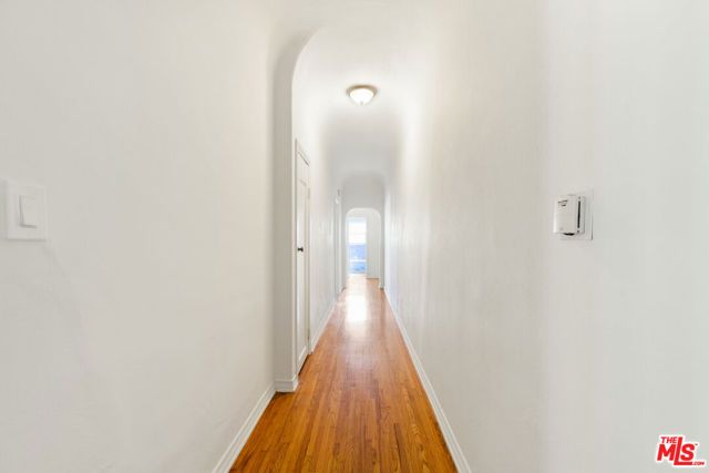 726 S Dunsmuir Avenue, Los Angeles, CA 90036