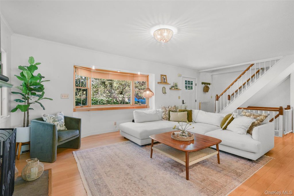 105 Havilands Lane, White Plains, NY 10605 — photo 5