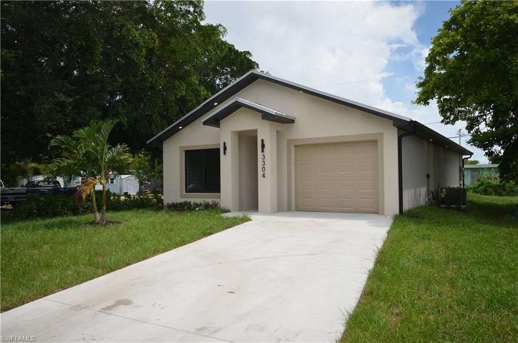 3304 Armstrong CT NE, FORT MYERS, FL 33916 — photo 2