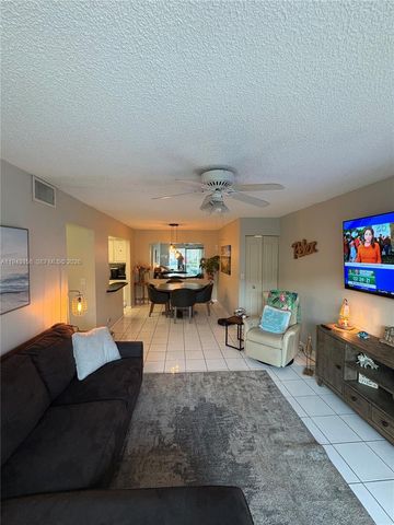 180 Cypress Club Dr 811, Pompano Beach, FL 33060