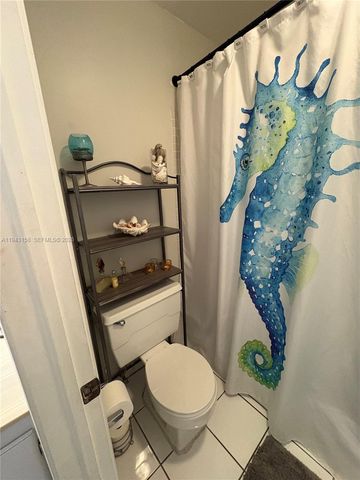 180 Cypress Club Dr 811, Pompano Beach, FL 33060