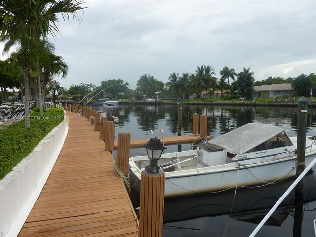 180 Cypress Club Dr 811, Pompano Beach, FL 33060