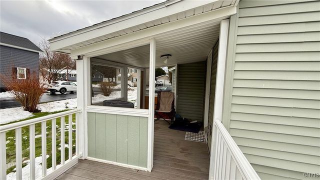 16 Candee Street, Schroeppel, NY 13135