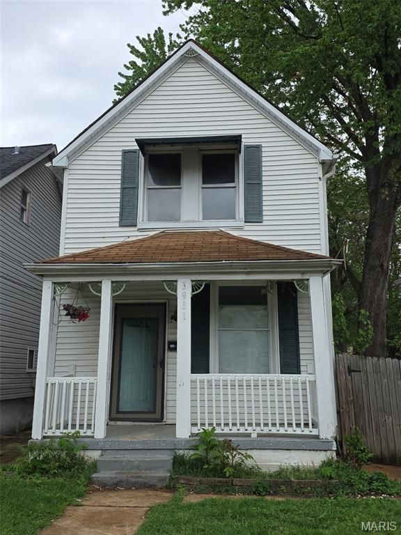 3981 Schiller Place, St Louis, MO 63116