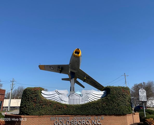 200 Jackson Ridge Way, Pikeville, NC 27863