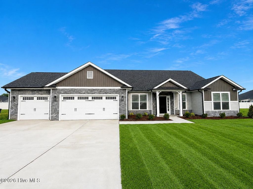 200 Jackson Ridge Way, Pikeville, NC 27863