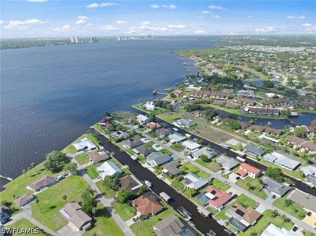 7195 Reymoor DR, North Fort Myers, FL 33917
