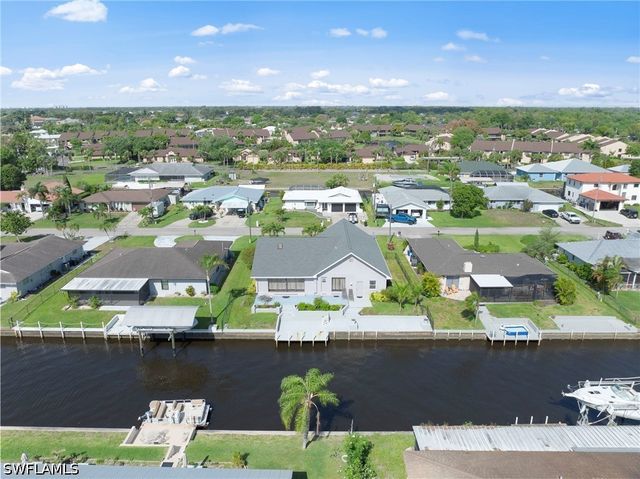 7195 Reymoor DR, North Fort Myers, FL 33917
