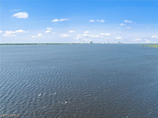 7195 Reymoor DR, North Fort Myers, FL 33917