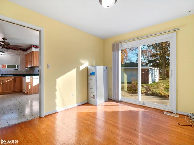 24410 Loretta, Warren, MI 48091